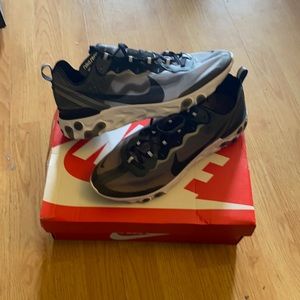 Nike React Element 87 sneakers Men’s Sz 11